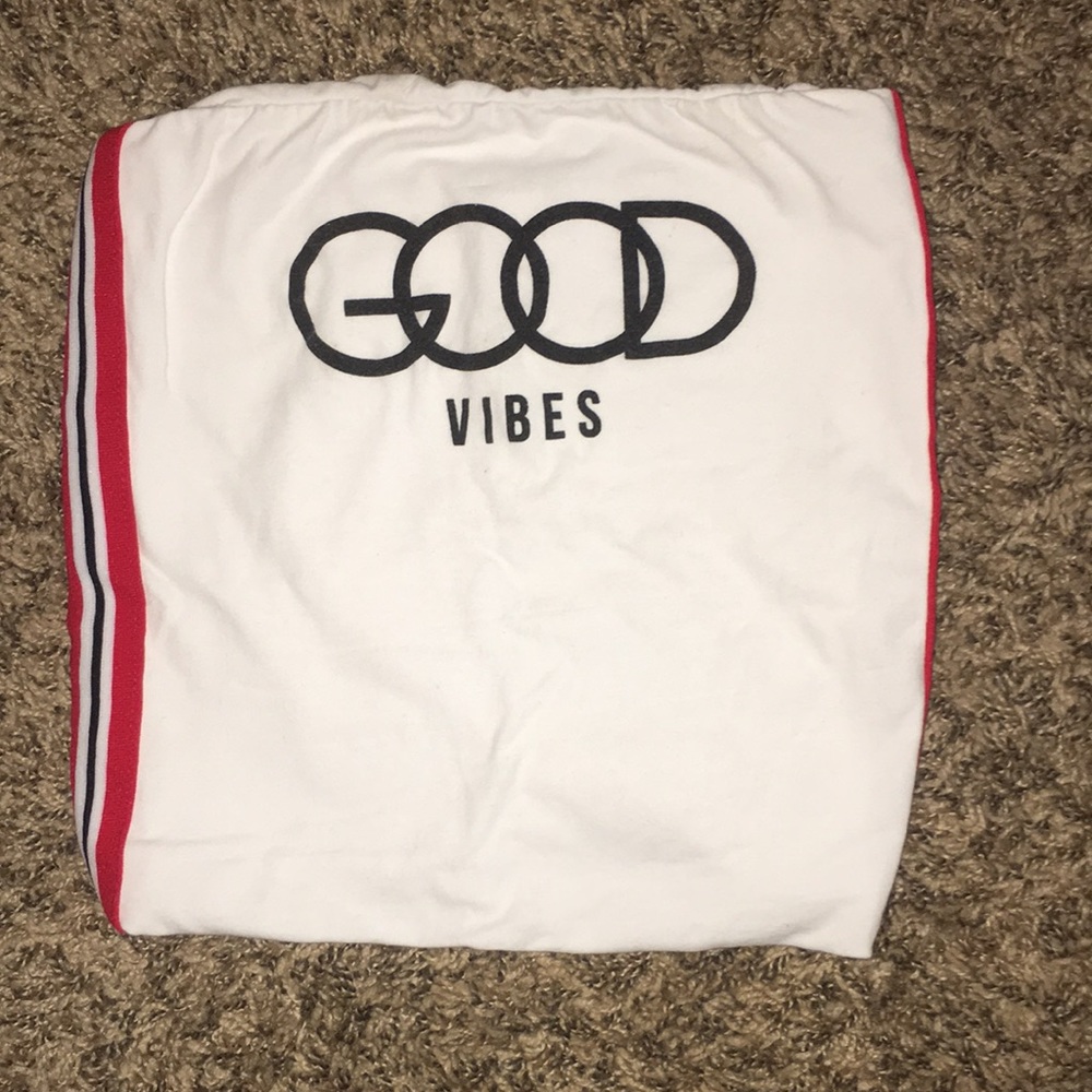 White ‘Good Vibes’ tube top